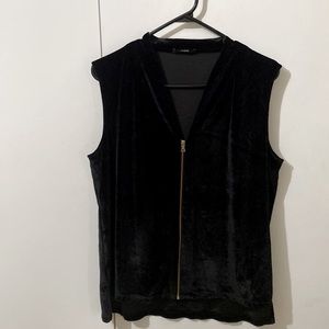 Tahari velvet zip up vest top